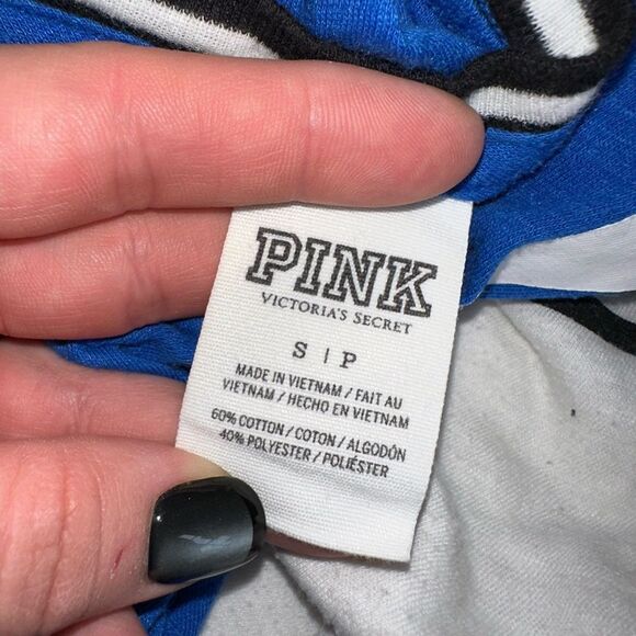 PINK Victoria’s Secret (Small) Blue Quarter Sleeve 'PINK' Top - Picture 7 of 7